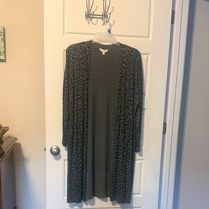 Terra & Sky Charcoal Animal Print Cardigan